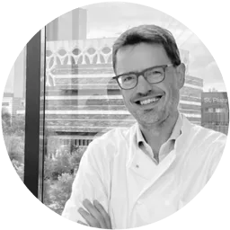 Dr. Roland Thijs